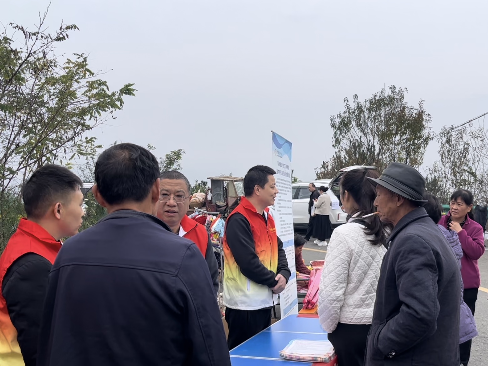 2025.11.4洛南中心1 e61b07739f71f0233461fafa64fca901.png