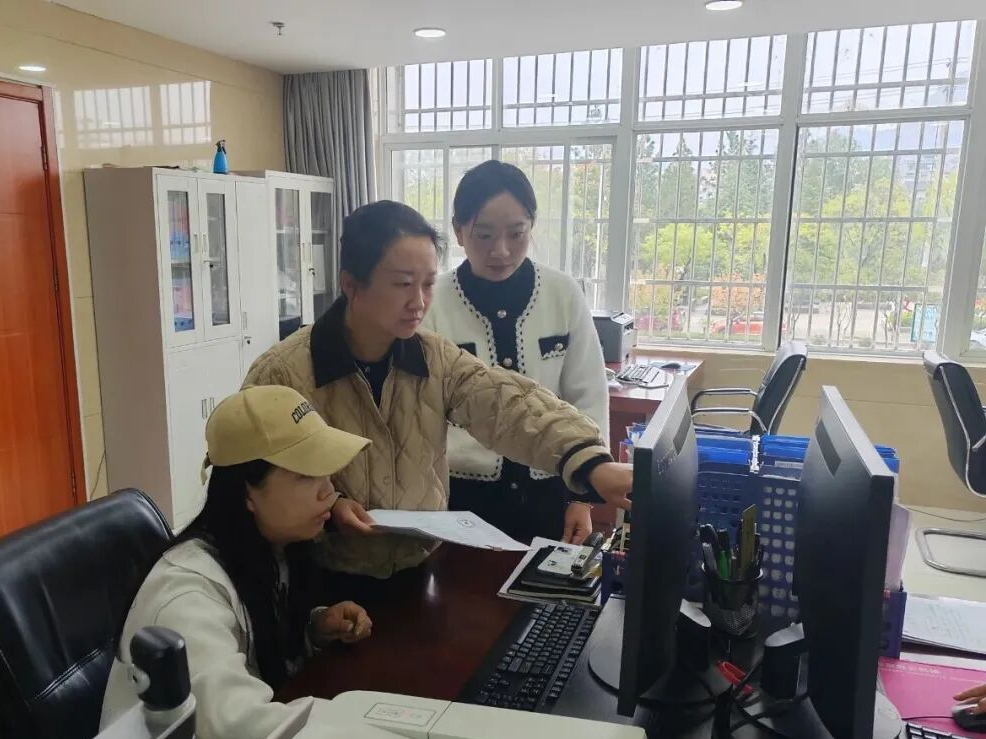 2025.10.29丹凤中心2 6be9176ee1c16b4369d612a7be0d6d7b_720.png